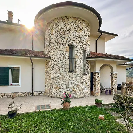 Tatil Evi Pet Friendly In Vallecrosia