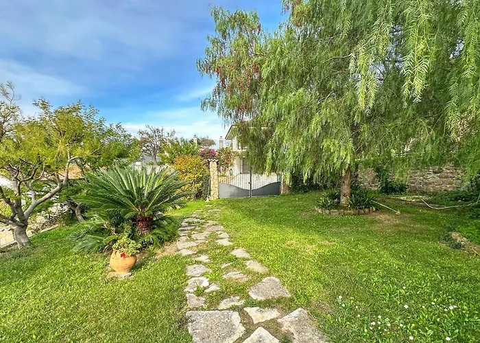 Feriehus Pet Friendly In Vallecrosia
