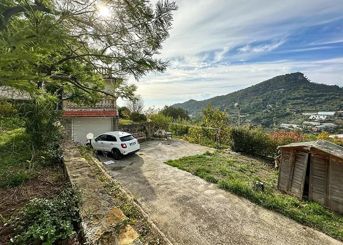 Pet Friendly In Feriehus Vallecrosia